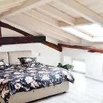 Apartament View-historical Center-olga House *